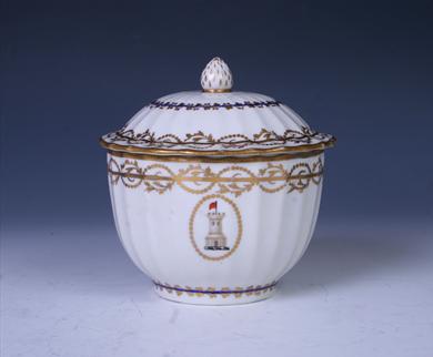 A George III Derby porcelain bowl and cover