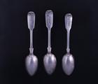 Three Victorian fiddle pattern sterling silver teaspoons