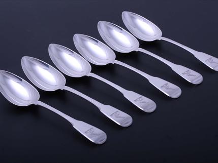 Set of six George III sterling silver fiddle pattern dessert spoons