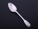 A William IV fiddle, thread and shell pattern sterling silver table spoon